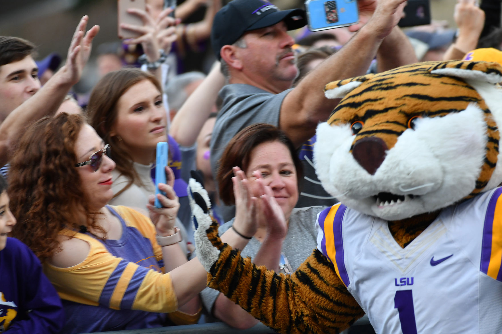 BR..lsutexasammain.120119 TS 137.jpg